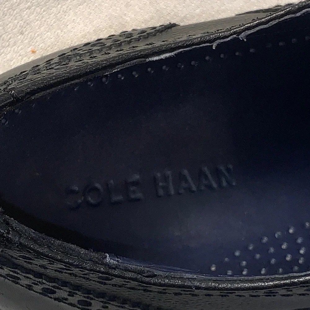 Cole Haan Mens Classic Black Leather Wingtip Oxford Dress Shoes